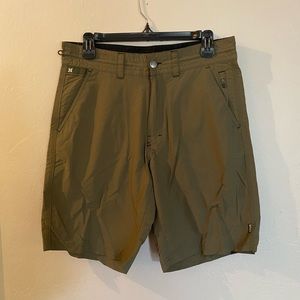 Howler Bros Shorts new without tags